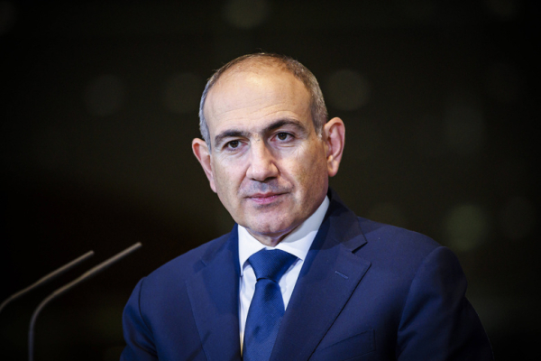 Пашинян отреагировал на сообщения о российском гражданстве его брата