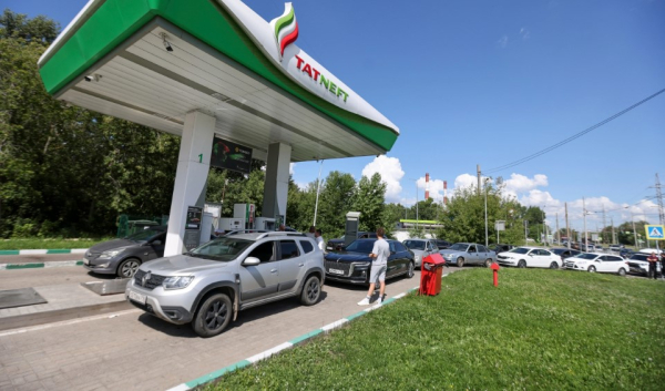 Очереди на казанские заправки бьют рекорды
