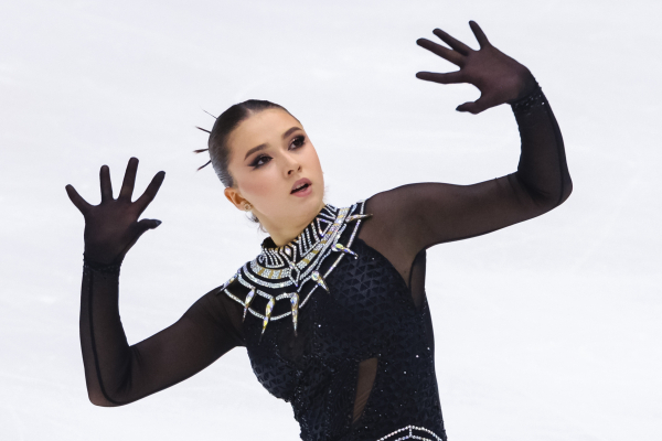 Валиева упала с&nbsp;четверного тулупа в&nbsp;короткой программе на&nbsp;Кубке Первого канала и&nbsp;стала четвертой