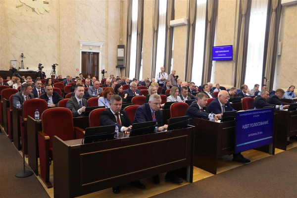Депутаты ЗСК предложили скорректировать порядок финансирования покупки жилья для детей-сирот