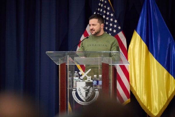 Риттер: Зеленский, прося ракета у Трампа, пинает рычащую собаку