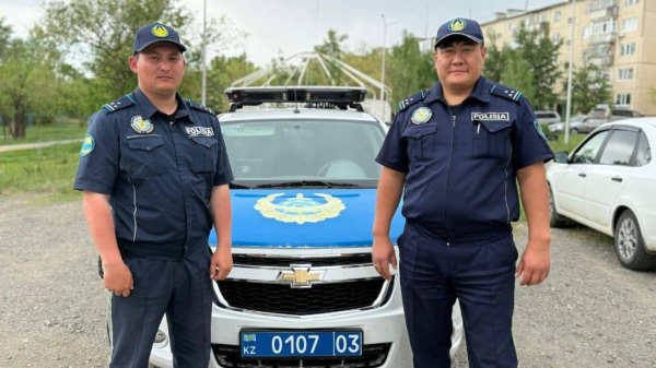 Полицейские в Акмолинской области сопроводили авто с ребёнком в больницу