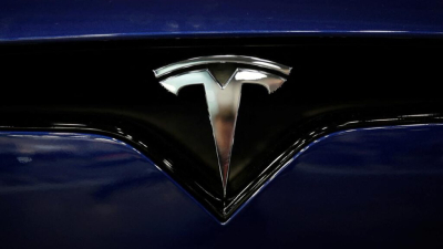 Jefferies допустил возможность падения акций Tesla почти на 11%