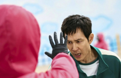 ИИ-звезда &quot;Игры в кальмара&quot; обманул женщину на 370 тысяч долларов