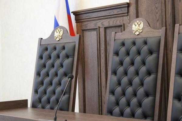 Школа в Нижегородской области заплатит 200 тысяч рублей за то, что пустила пожить иностранцев в классе