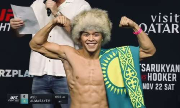 Асу Алмабаев ворвался в топ-лидеров UFC