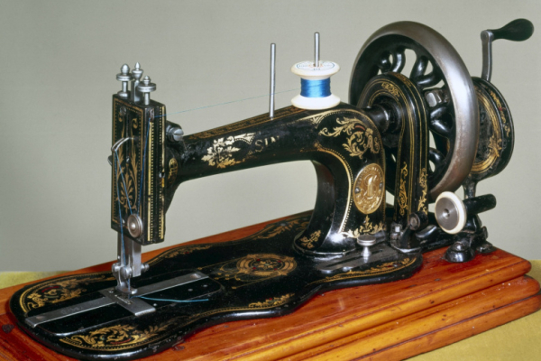 Швейная машинка &laquo;Зингер&raquo;: куда деть, как восстановить или сделать стол