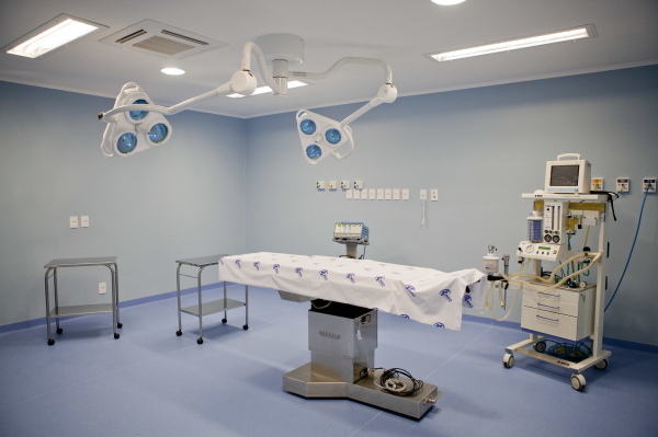 У комика Сабурова нашли долю в медицинском урологическом центре