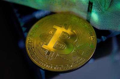 BTC укрепился на фоне роста капитализации крипторынка до рекордов