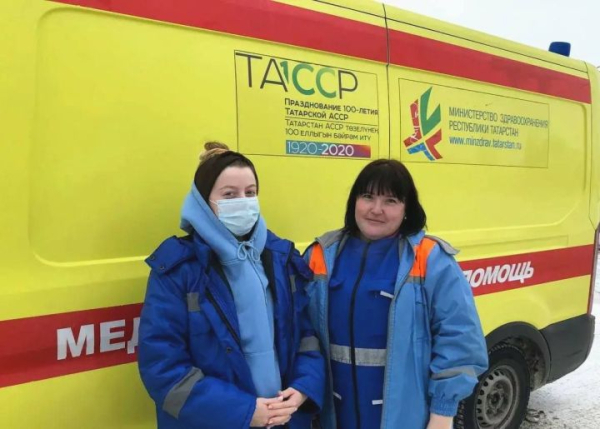 LUCAS, фельдшеры и семья: в Челнах мужчину спасали от смерти робот и люди