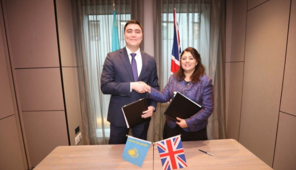 Казахстан и Великобритания подписали Дорожную карту