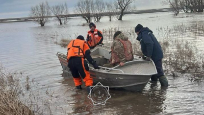 Село Старый Колутон отрезано паводком: спасатели эвакуировали 21 человек