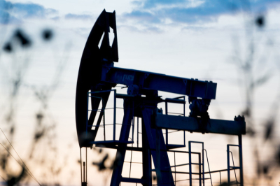 Цены на&nbsp;нефть упали на&nbsp;16% на&nbsp;фоне перемирия Ирана и&nbsp;США