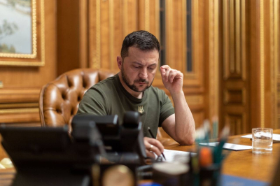Меркурис: скандал с Ермаком может быть частью плана по отставке Зеленского