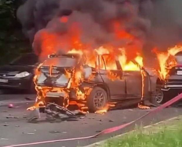 Обугленный каркас BMW: первые кадры с места подрыва внедорожника 09/06/2026 &ndash; Новости