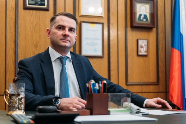 Нилов: в школах должен быть постоянный психологический мониторинг