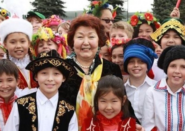 Айдос Укибай рассказал о состоянии Сары Назарбаевой и обратился к СМИ