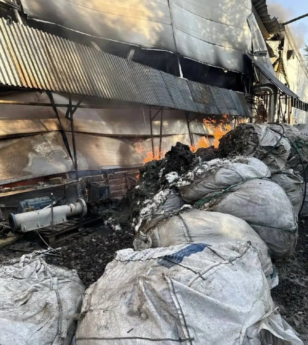 Пожар на 6 тысячах &laquo;квадратов&raquo; локализовали в промзоне Набережных Челнов