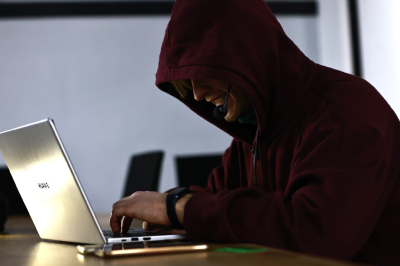 После &laquo;замены домофона&raquo; казанец остался без денег и без автомобиля