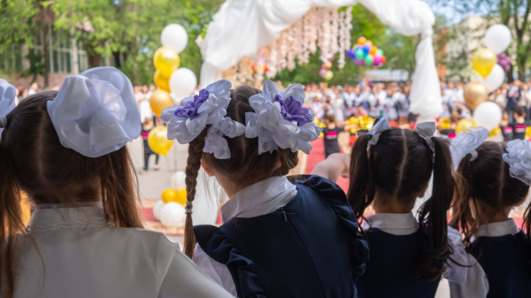 Каждый пятый родитель потратит более 200 000 тенге на сбор ребенка в школу в этом году