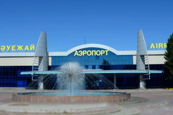 За непристойный жест пассажиру оштрафовали сотрудницу аэропорта в Усть-Каменогорске