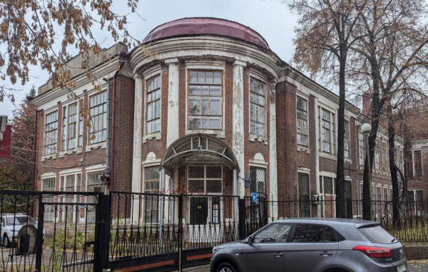 Аукцион по&nbsp;продаже комплекса больницы&nbsp;при фабрике Крестовниковых не&nbsp;состоялся