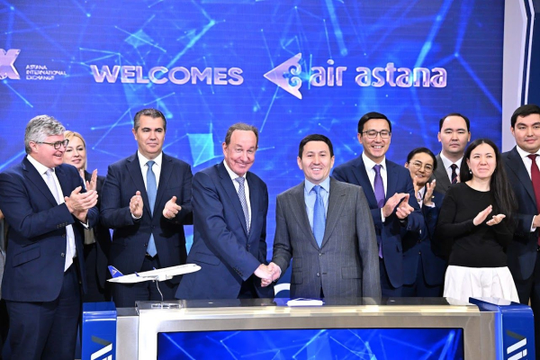 Air Astana привлекла через IPO на локальном рынке $215 млн