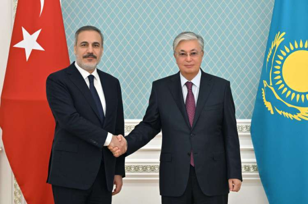 Касым-Жомарт Токаев принял министра иностранных дел Турции