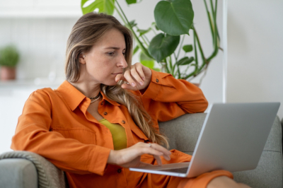 Эксперт по ИИ объяснила, как распознать написанный нейросетью текст