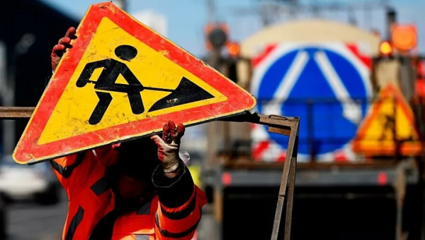 На ремонт перекрыли до 9 мая участок проспекта в Астане