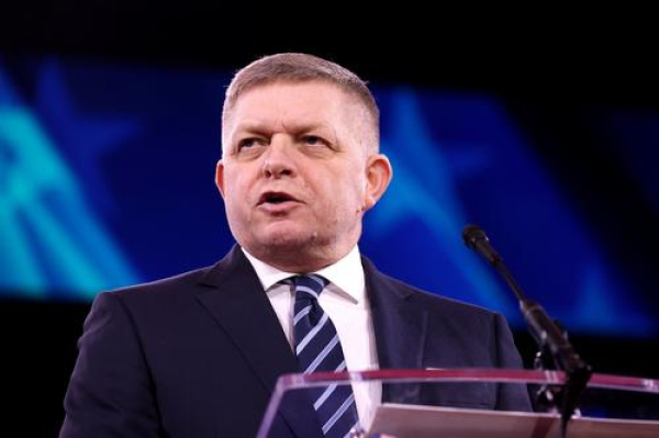 Украина не готова к вступлению в Евросоюз, заявил Фицо