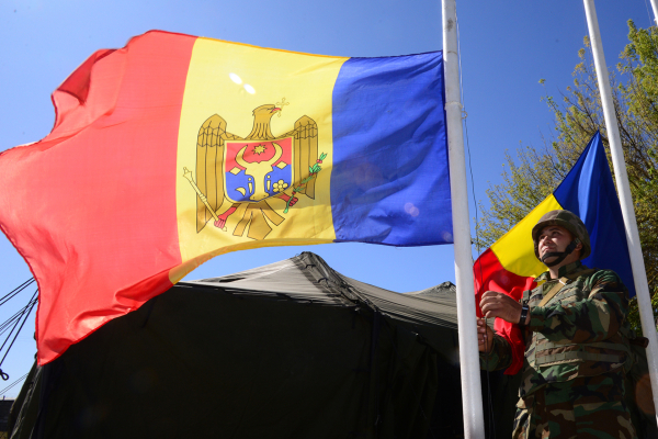 Молдавия начала строить укрытия на границе с Украиной