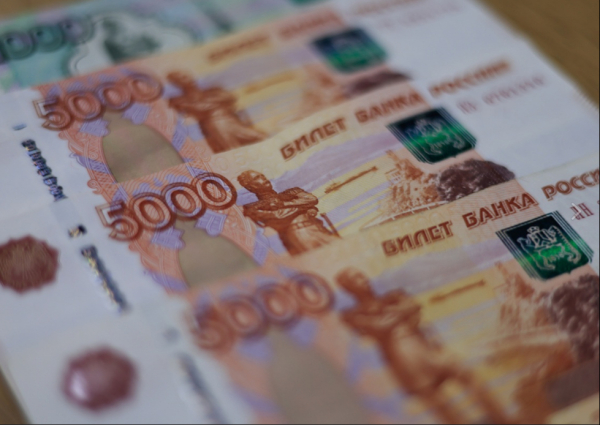 Богатые богатеют быстрее: Росстат по-новому измерил пропасть между доходами