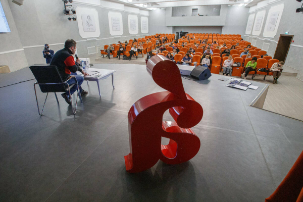 Диктор Ургант и текст о Пушкине: где и как написать &laquo;Тотальный диктант&raquo; в Татарстане