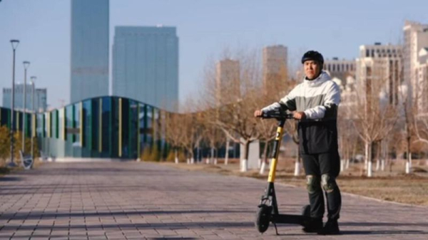 В МВД разъяснили, какие ограничения и правила введены для самокатчиков в РК