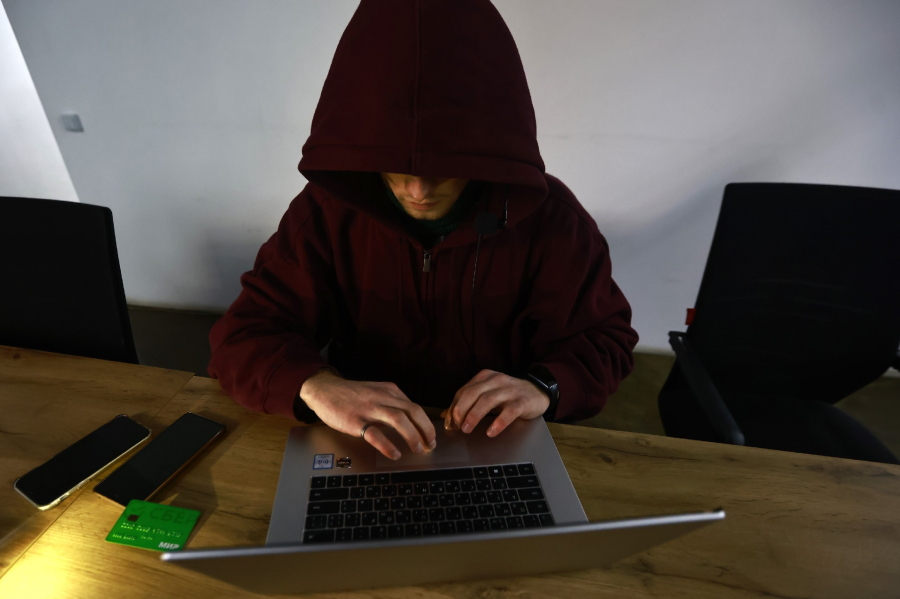 Центробанк выявил шестикратный рост нелегальных кредиторов в интернете