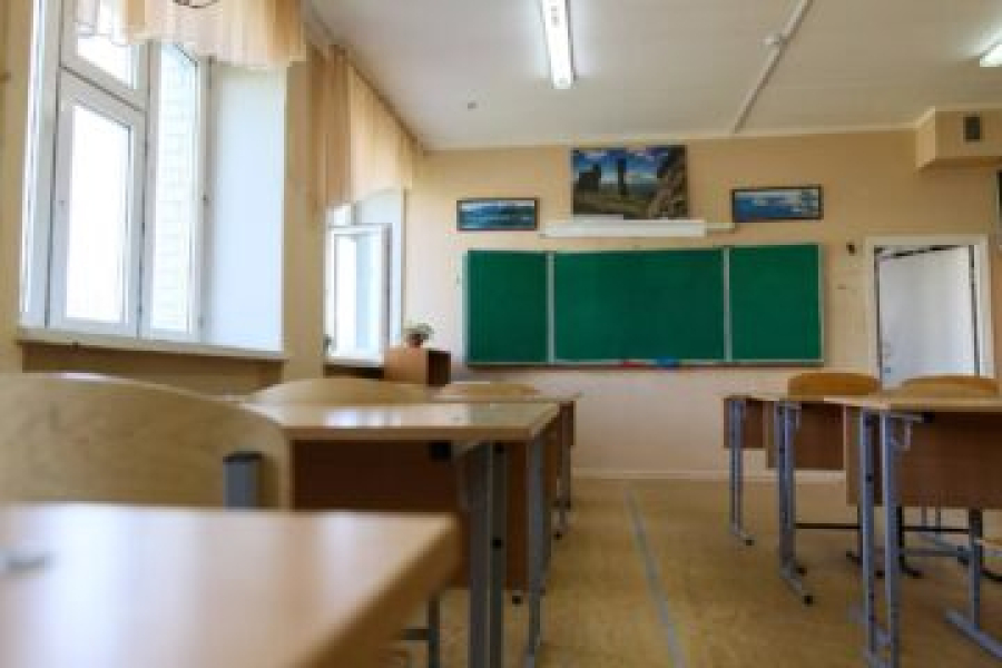 "Серые зоны" и тренд на кнопочные телефоны: разбираем пользу и вред запрета телефонов в школах 09/09/2026 –